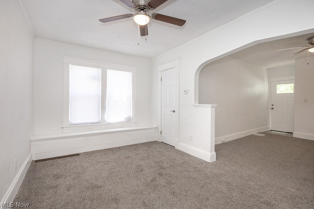 12021 Cromwell Avenue