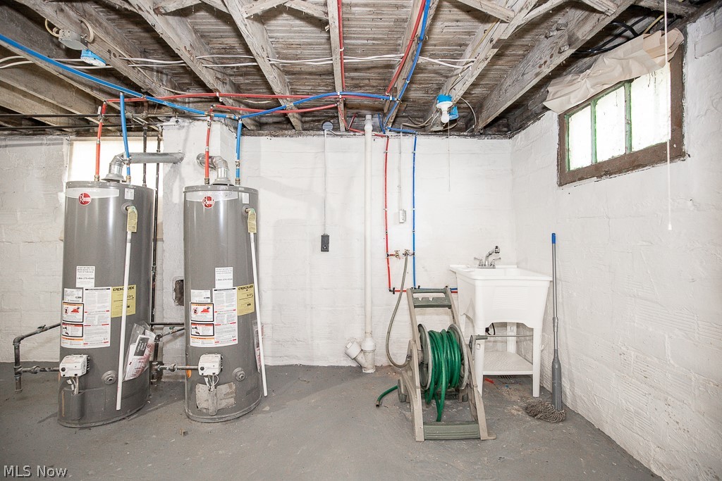 12021 Cromwell Avenue