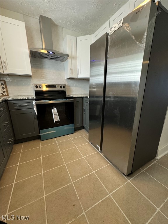 12021 Cromwell Avenue