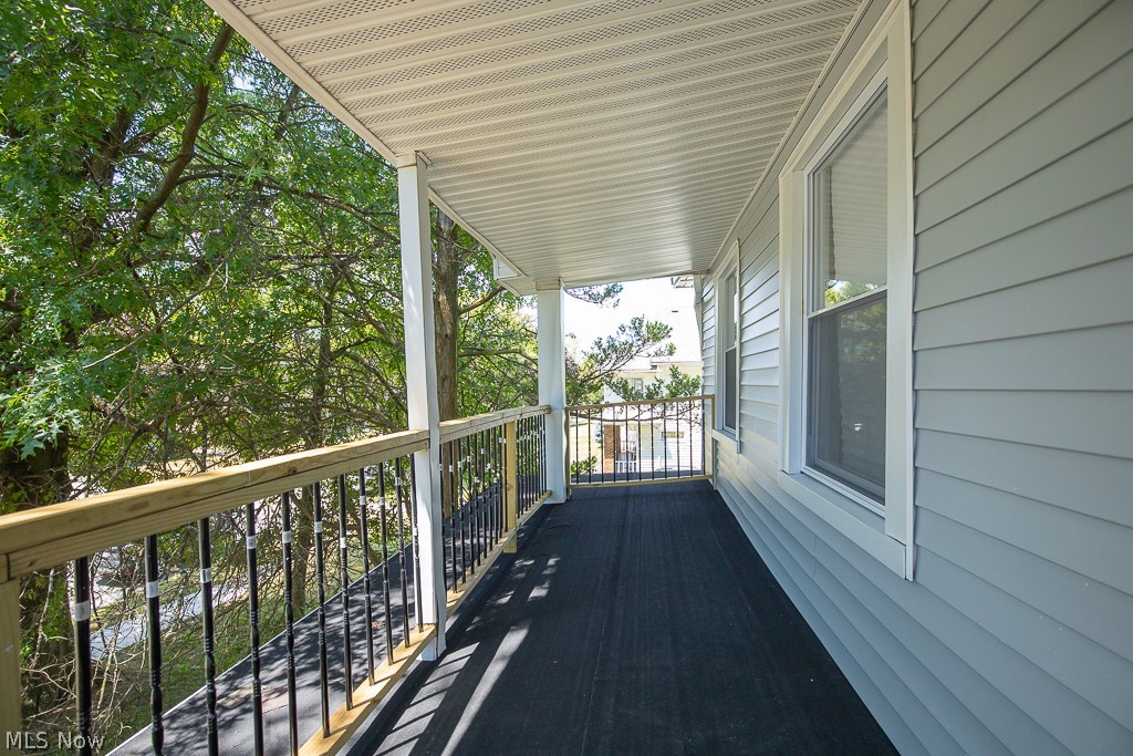 12021 Cromwell Avenue