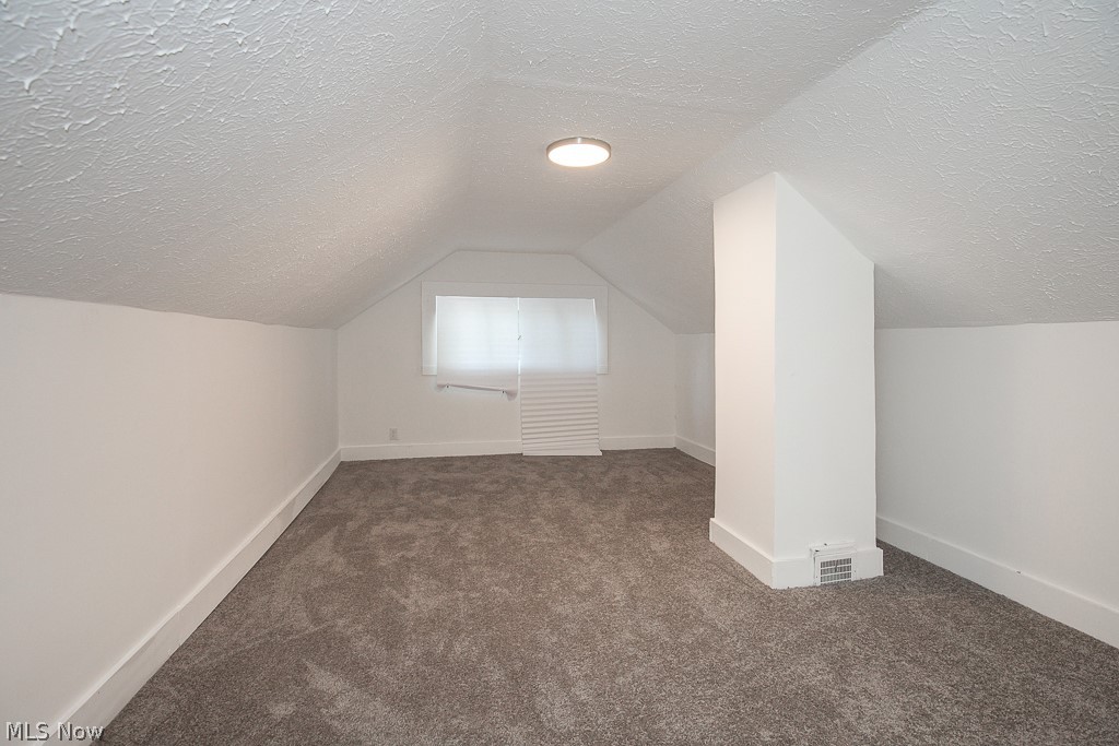 12021 Cromwell Avenue