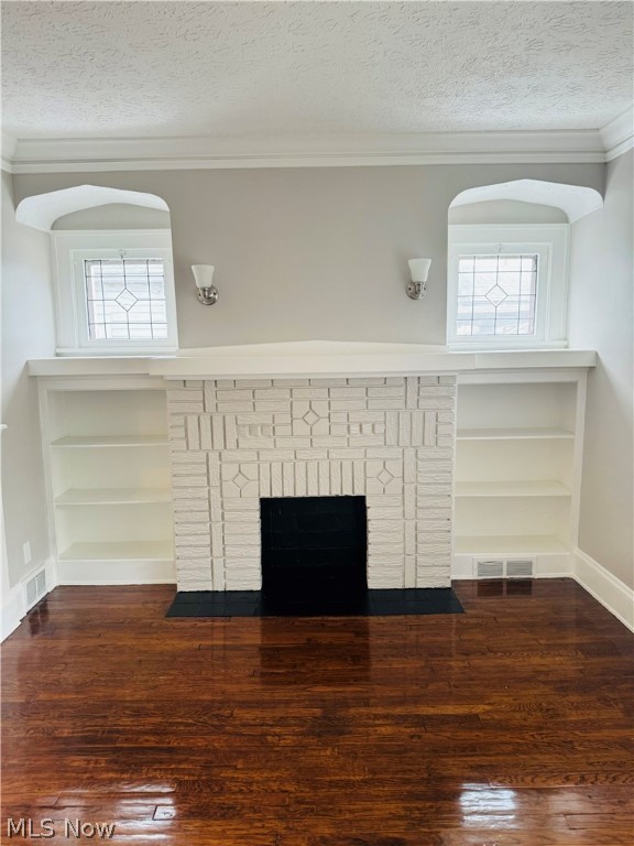 12102 Farringdon Avenue