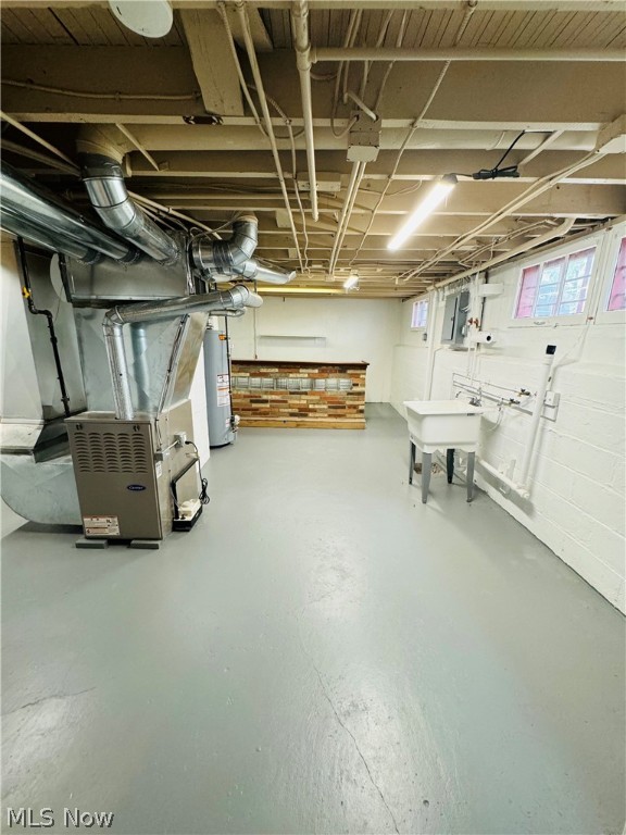 12102 Farringdon Avenue