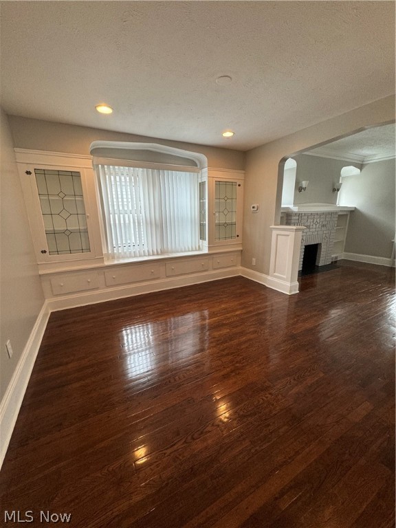 12102 Farringdon Avenue