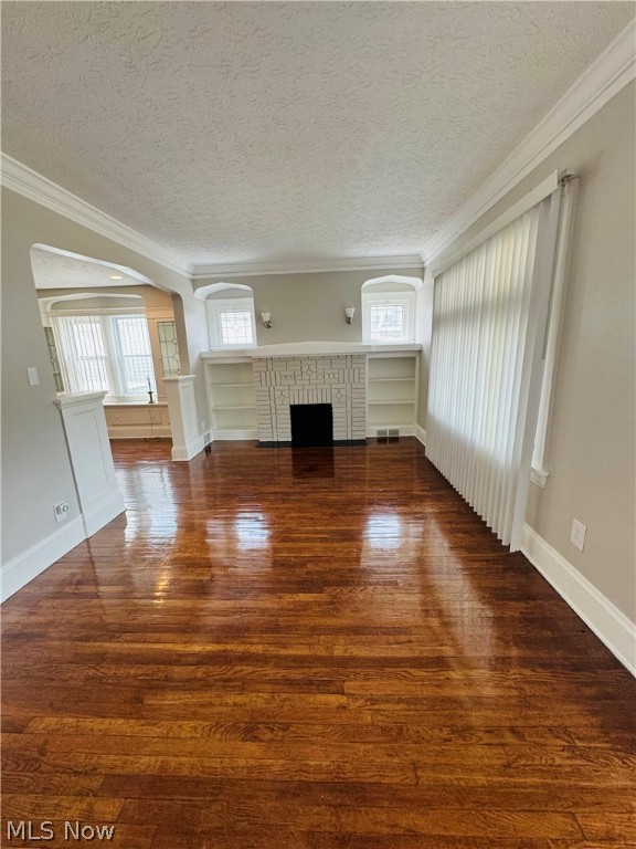 12102 Farringdon Avenue