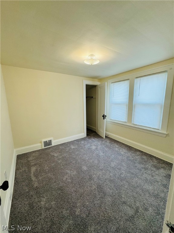 12102 Farringdon Avenue