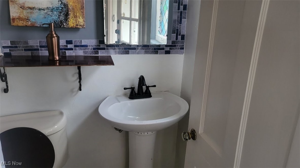 16315 Stockbridge Avenue