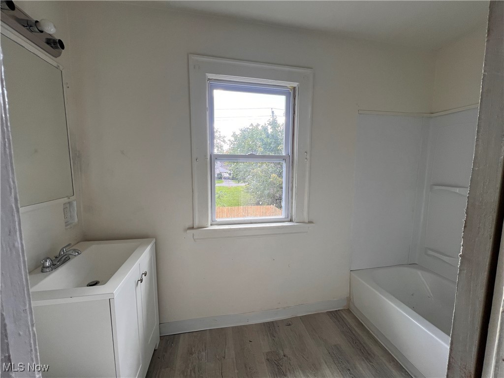 13216 Edgewood Avenue