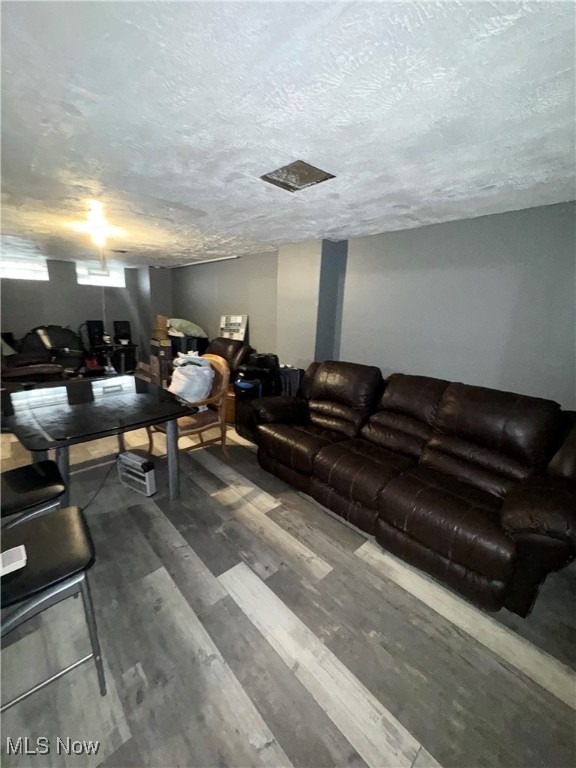 9913 Sandusky Avenue