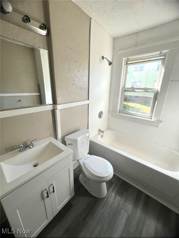 3675-3677 E 147th Street