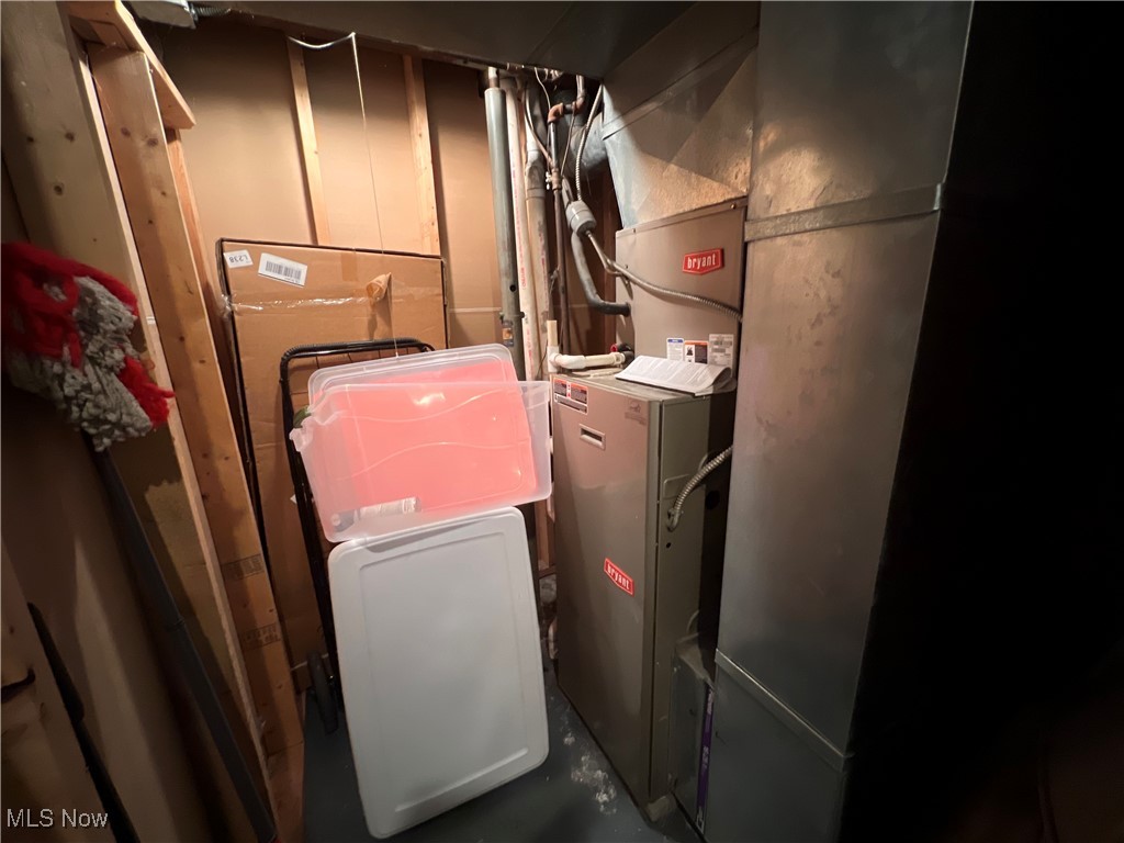 23151 Blackstone Avenue