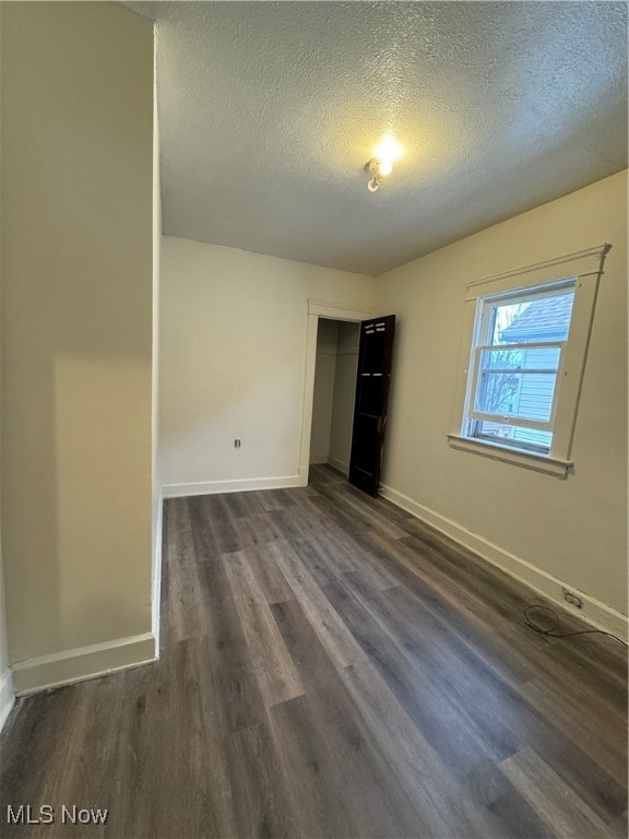 15907 Huntmere Avenue