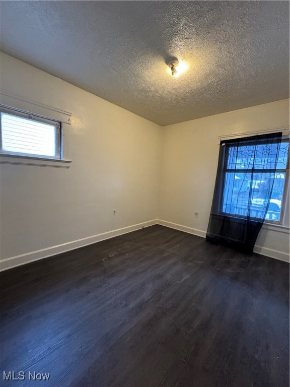 15907 Huntmere Avenue