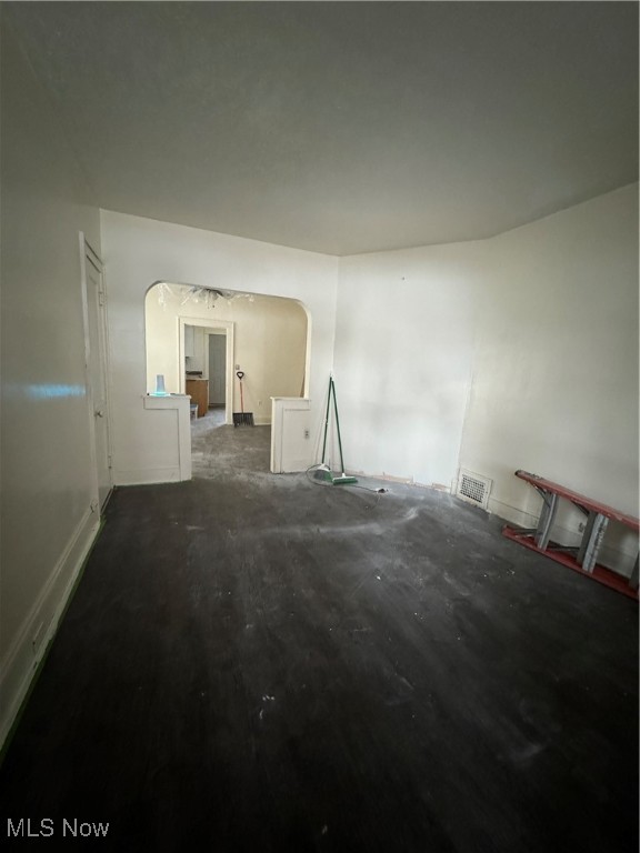 15907 Huntmere Avenue