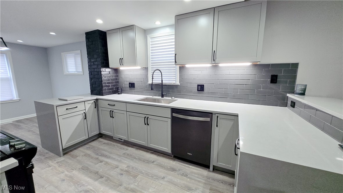 5496 Dalewood Avenue