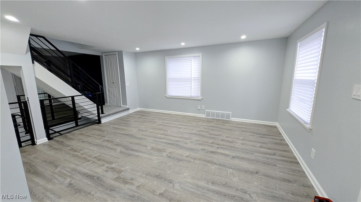 5496 Dalewood Avenue