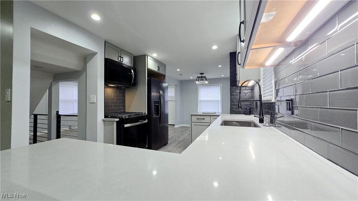 5496 Dalewood Avenue