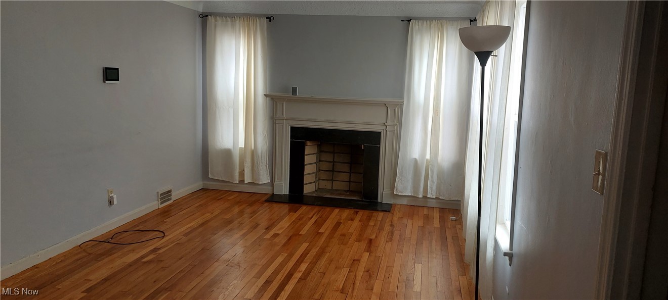 8205 Grand Division Avenue