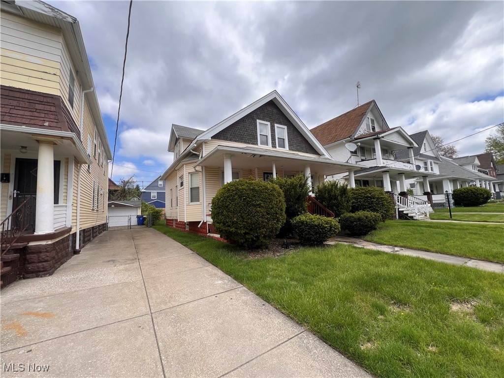 11919 Browning Avenue