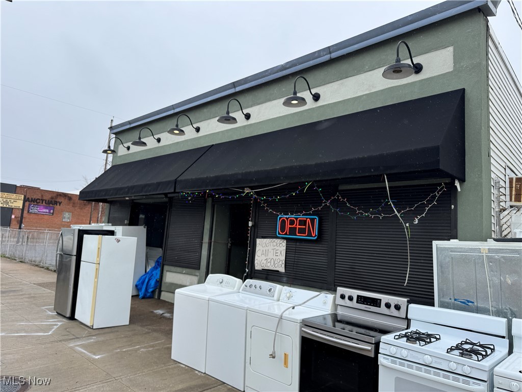 3990-94 E 131st Street