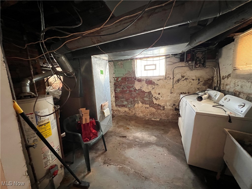 16007 Elderwood Avenue