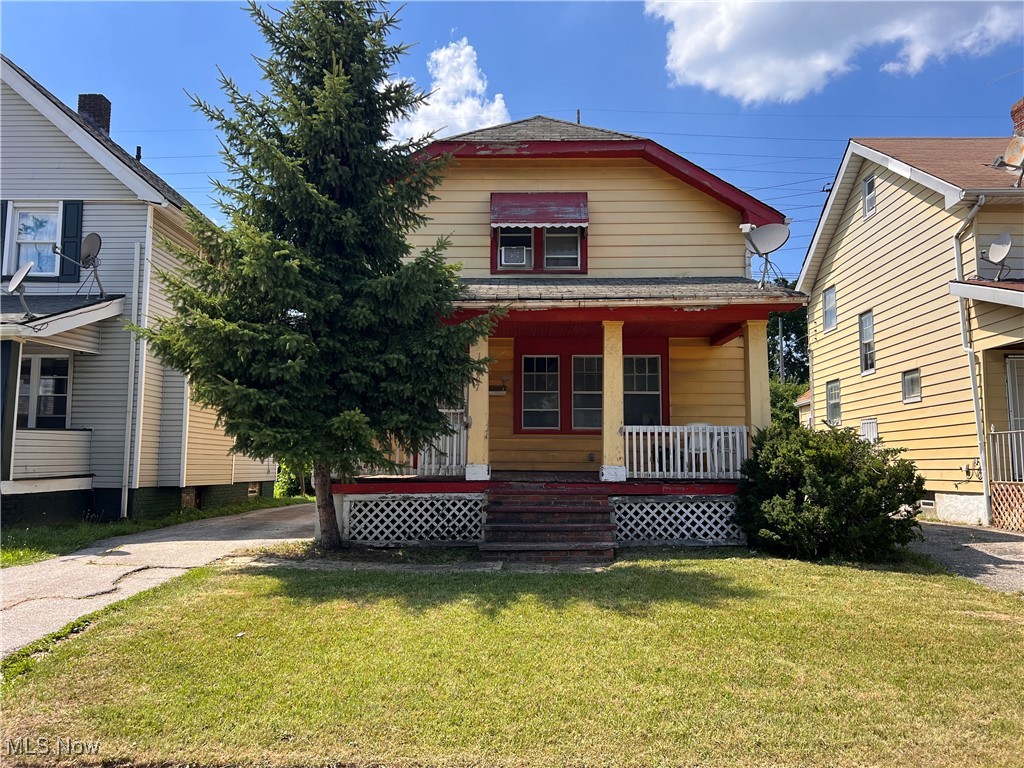 16007 Elderwood Avenue