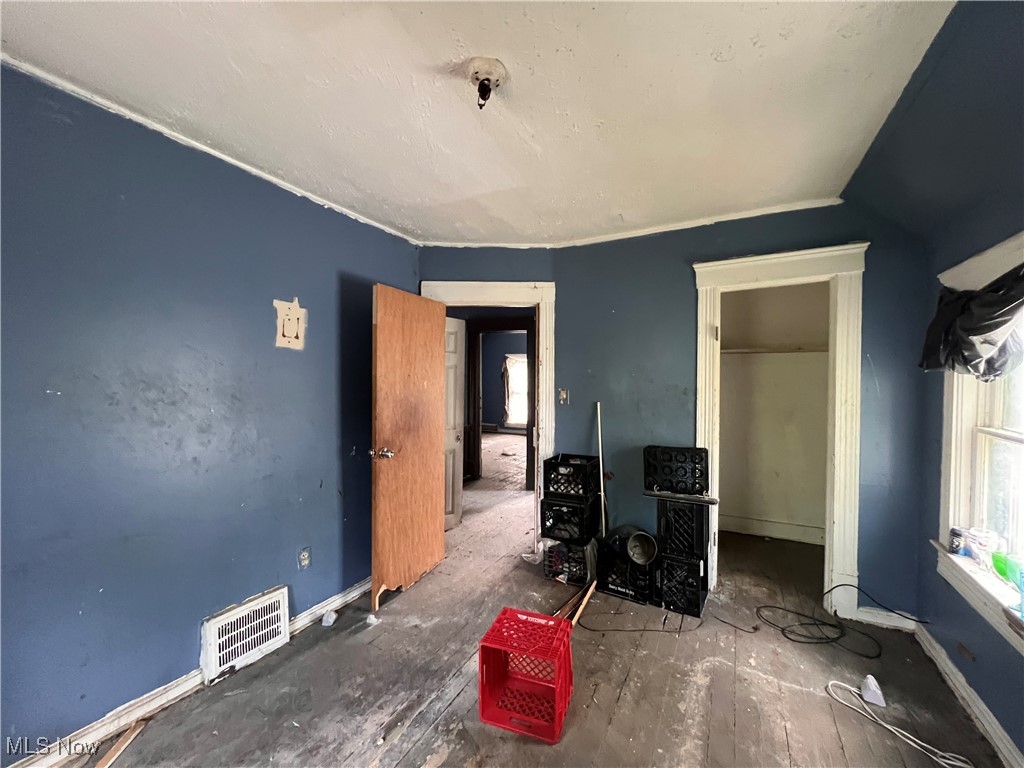 1875 Woodlawn Avenue