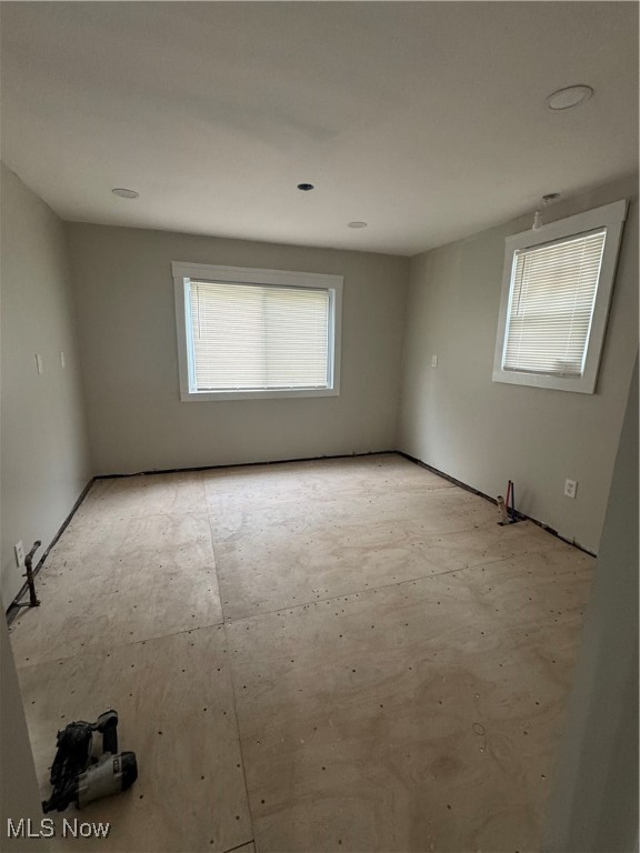 13715 Thornhurst Avenue