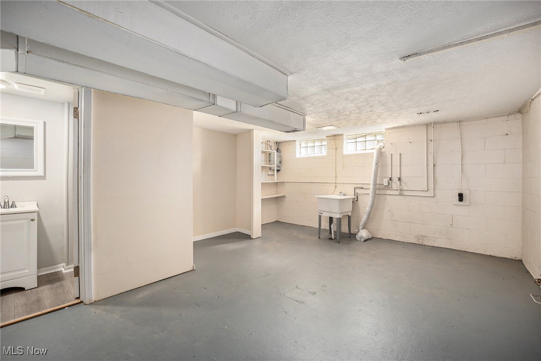 4391 Glenmere Circle