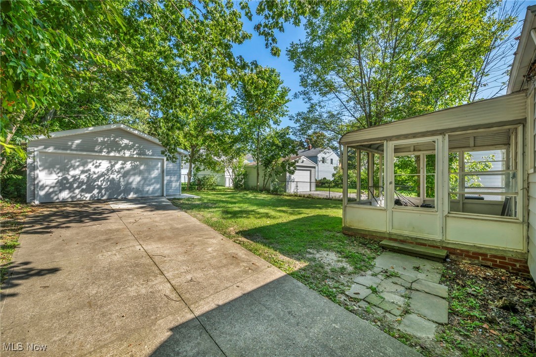 1727 Warrensville Center Road