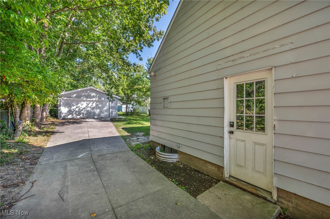 1727 Warrensville Center Road