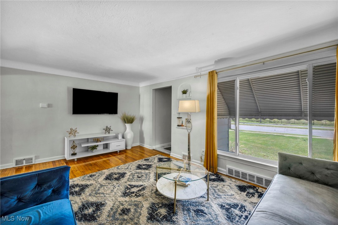 1727 Warrensville Center Road