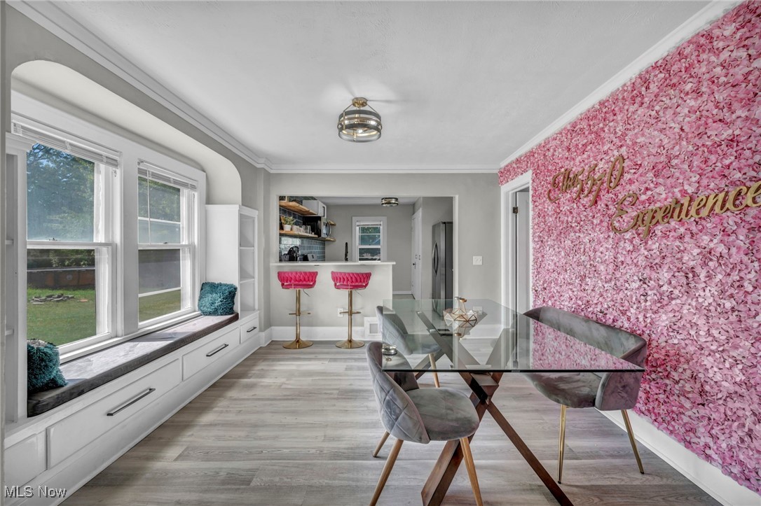 5570 Dalewood Avenue