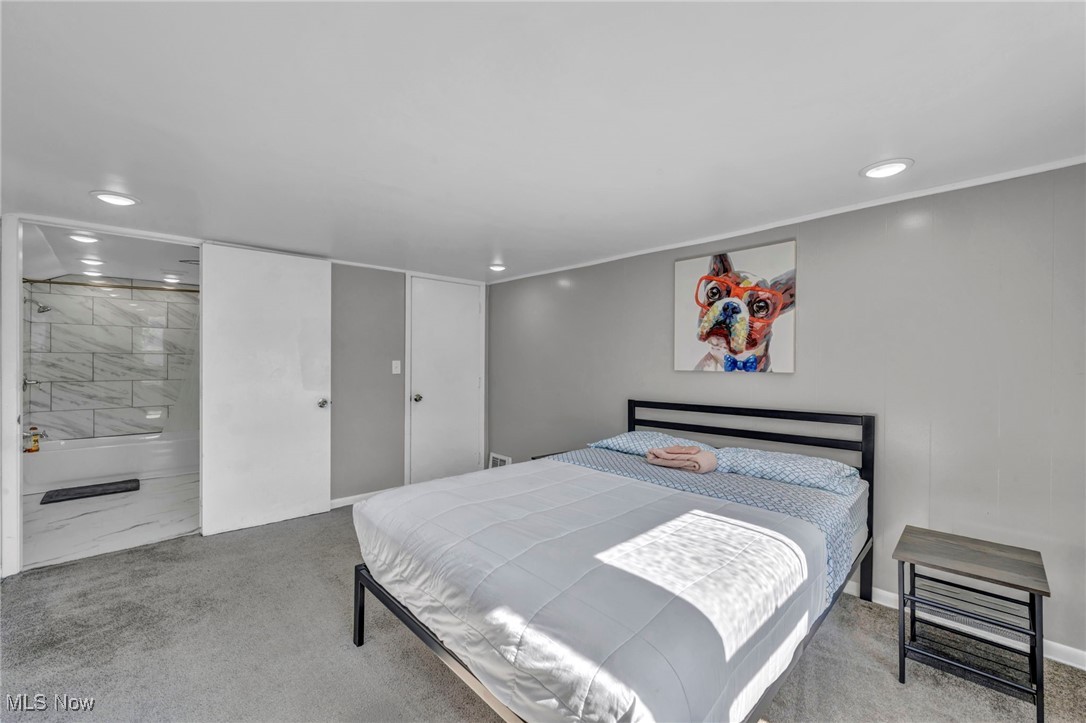 5570 Dalewood Avenue