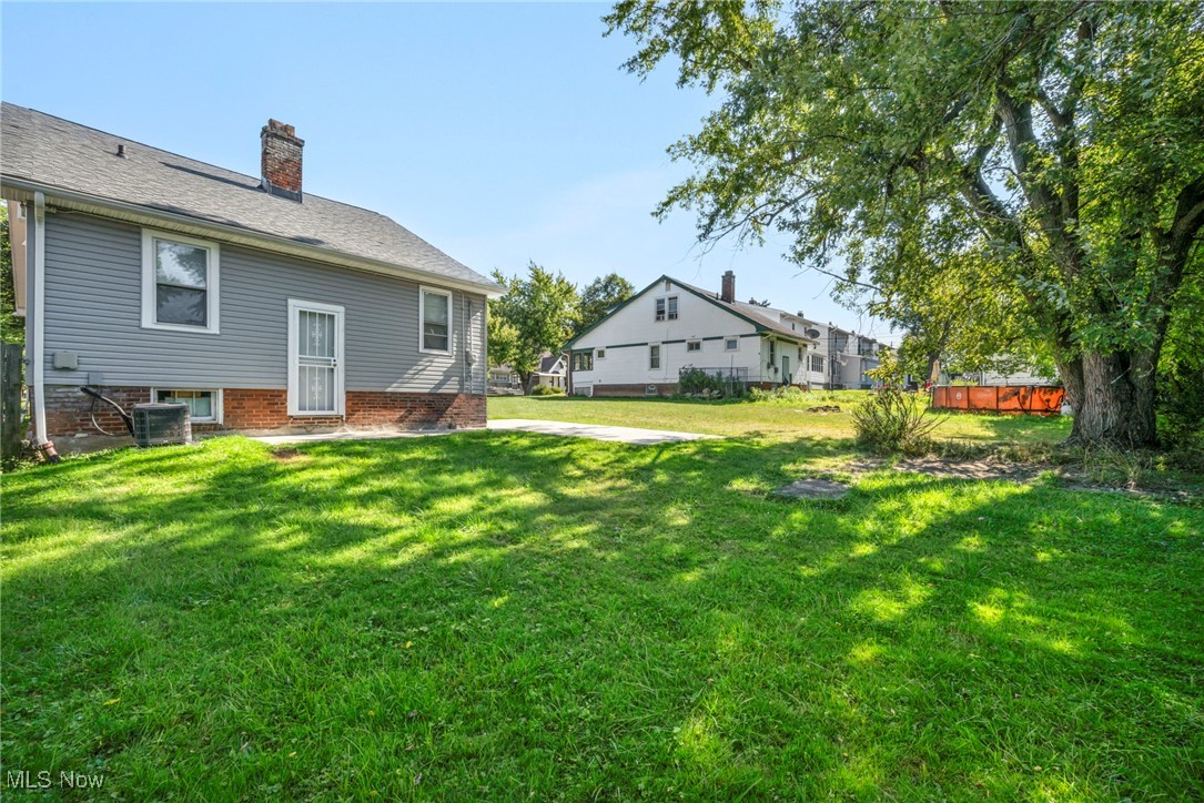 5570 Dalewood Avenue