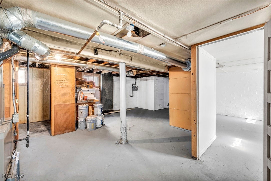 5570 Dalewood Avenue