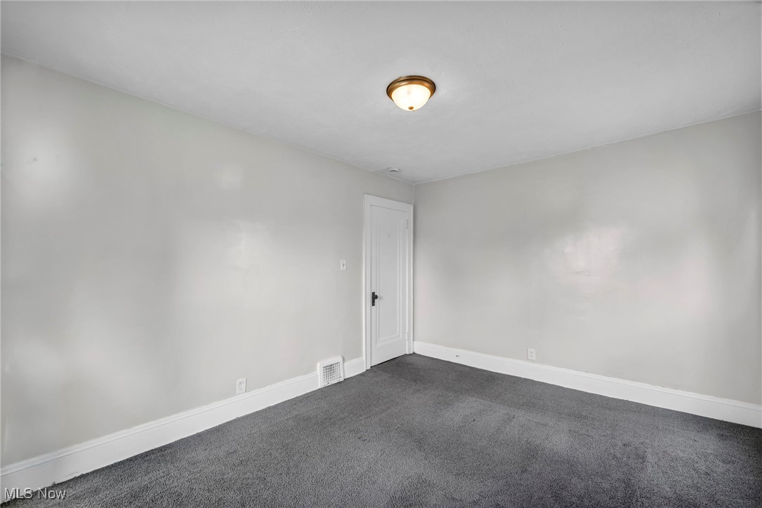 13315 Thornhurst Avenue