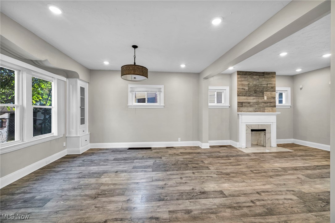 13315 Thornhurst Avenue