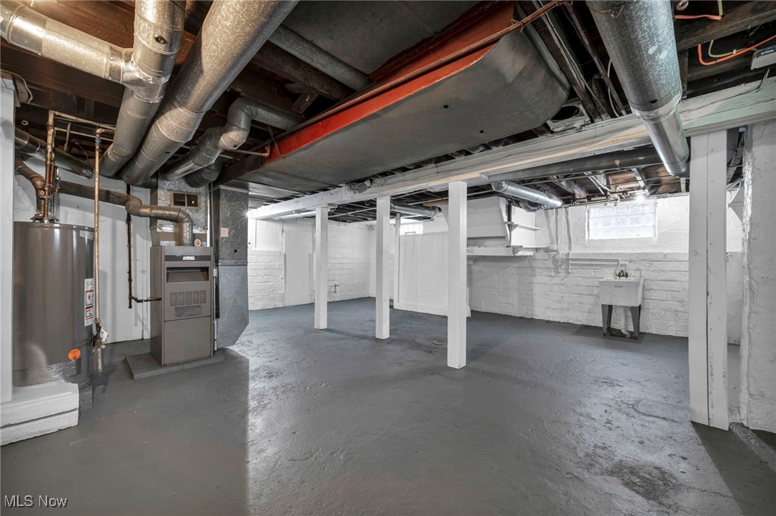 13315 Thornhurst Avenue