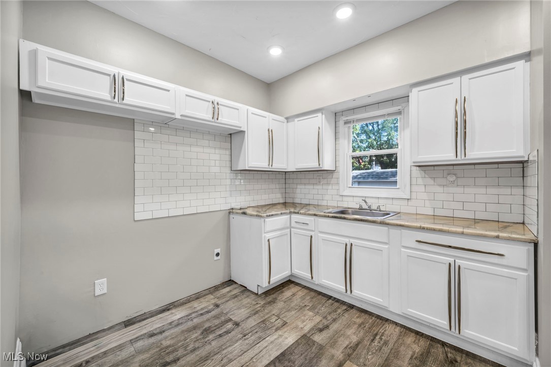 13315 Thornhurst Avenue