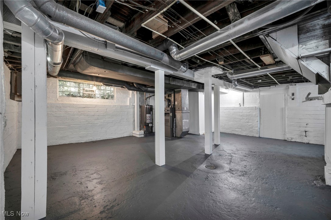 13315 Thornhurst Avenue