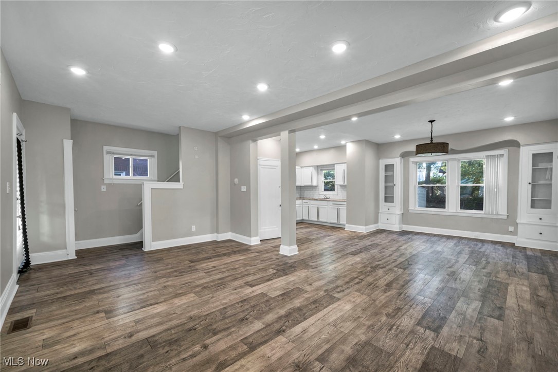 13315 Thornhurst Avenue