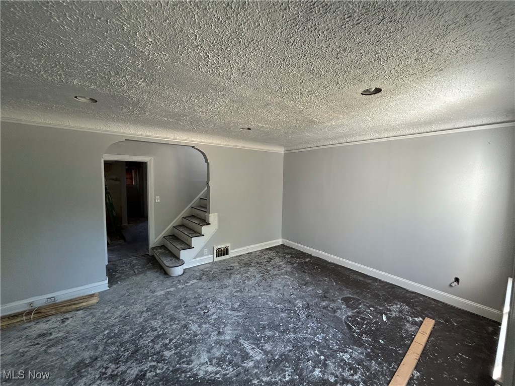 231 E 210th Street