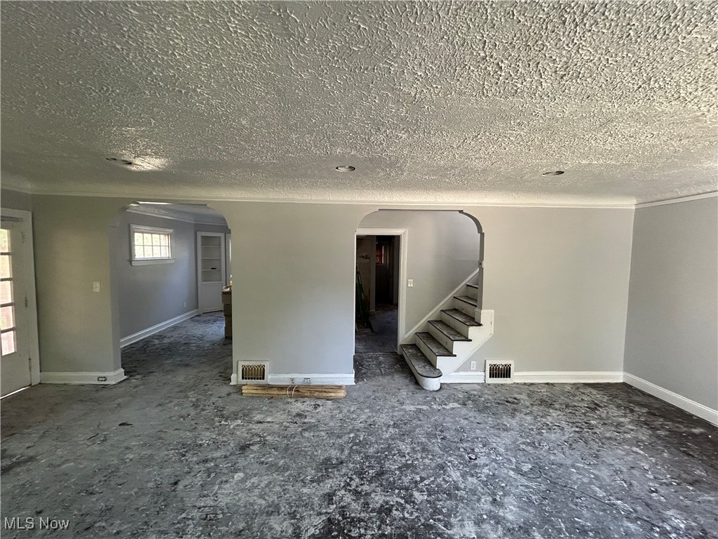231 E 210th Street
