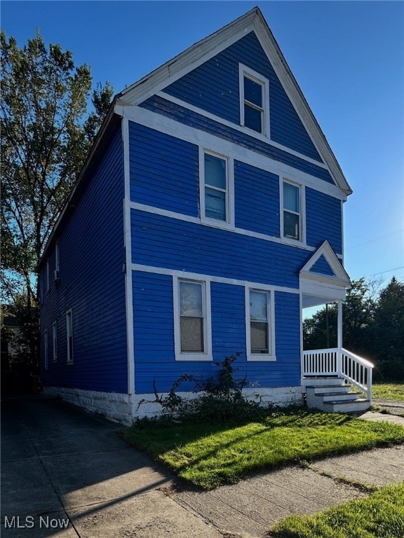 7108 Dellenbaugh Avenue