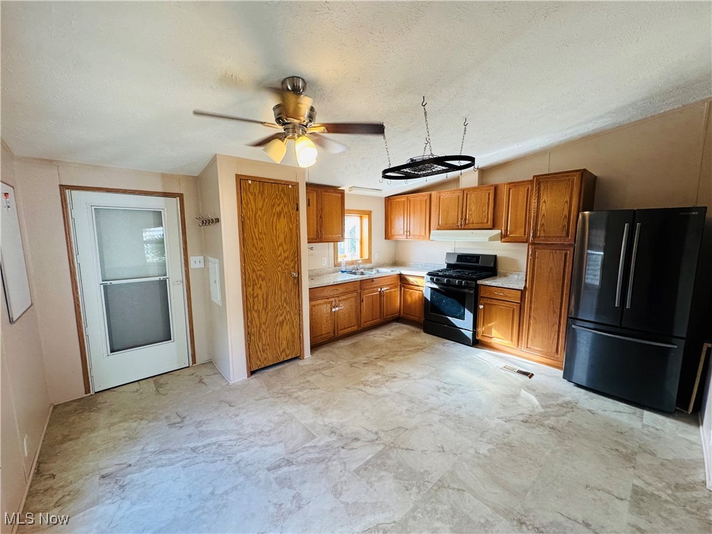 26240 Broadway Avenue 67