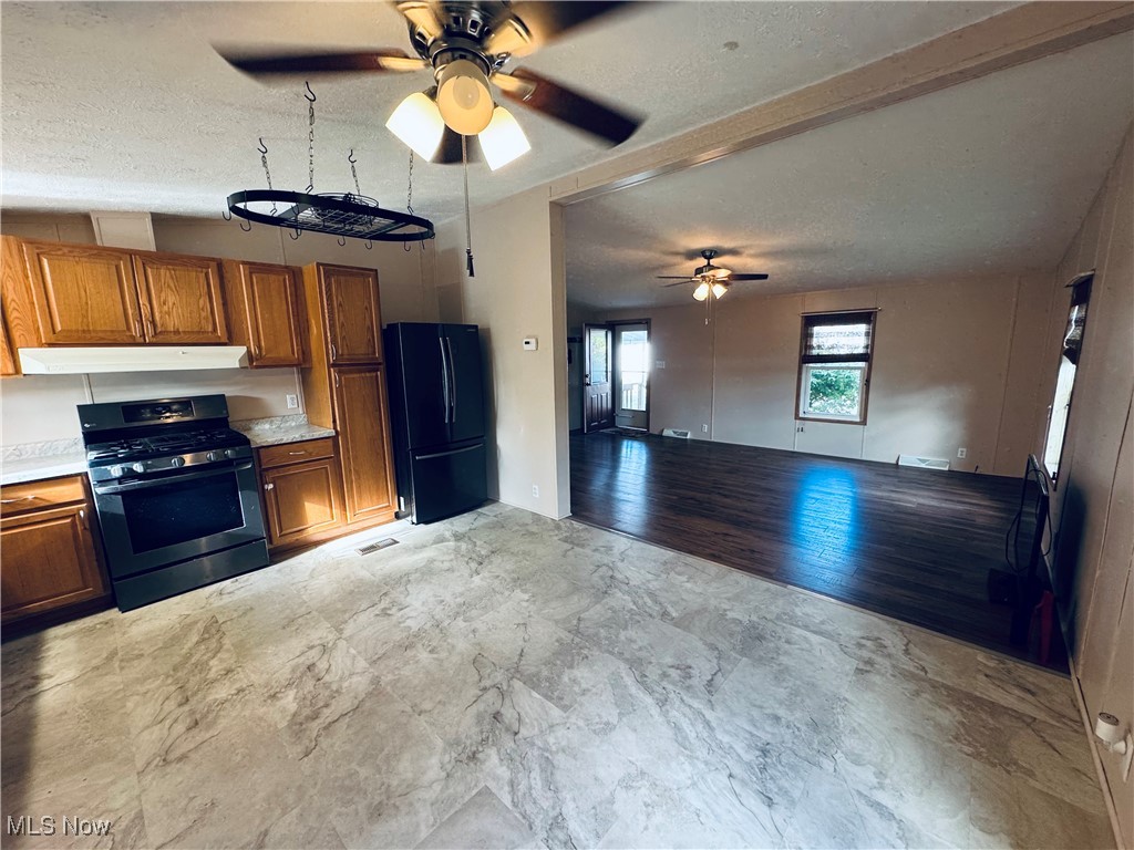 26240 Broadway Avenue 67