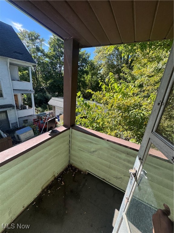 3660 E 76th Street Up