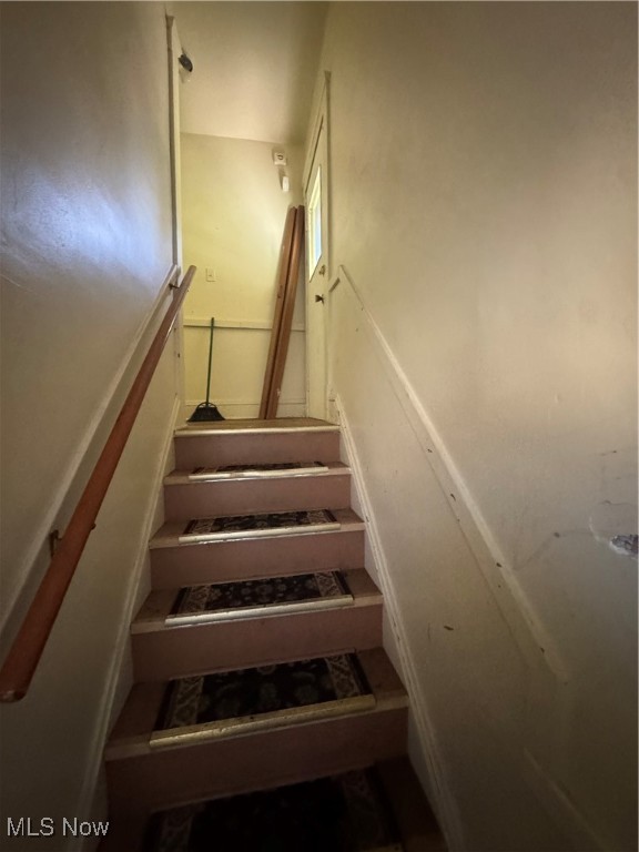 3660 E 76th Street Up