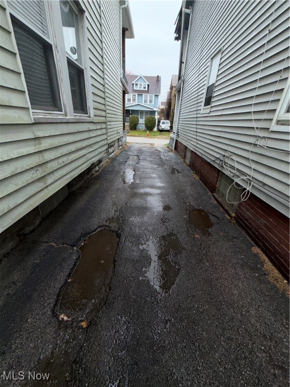 14413 Potomac Avenue